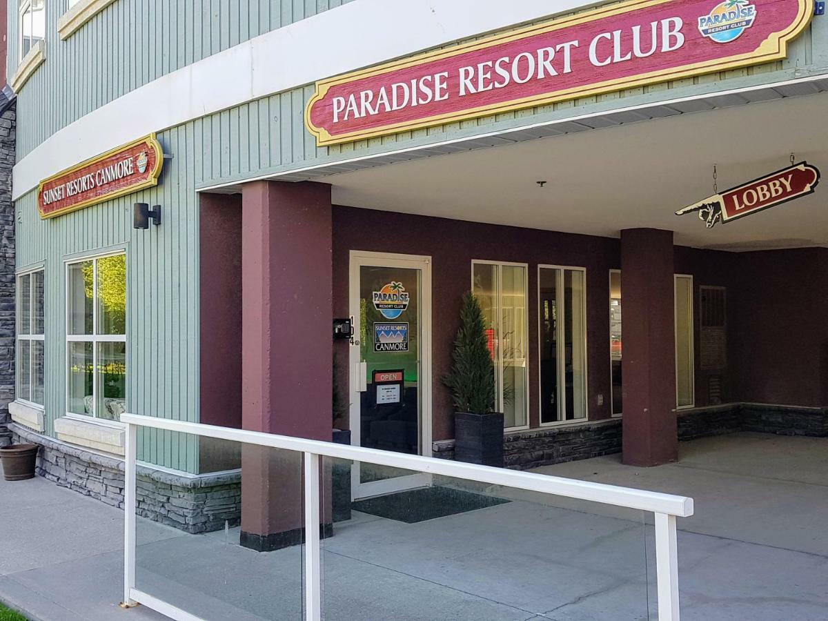 Paradise Resort Club And Spa Canmore Exterior photo